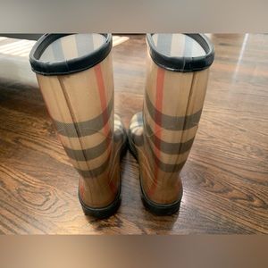 Burberry Men's Checkered Boots - Black, Tan, and Red